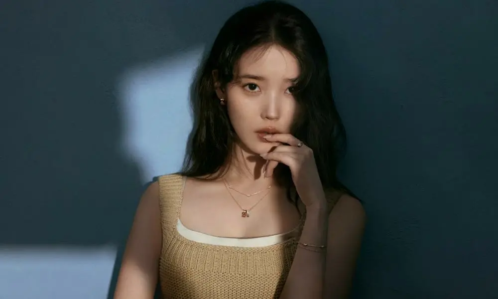 J.ESTINA