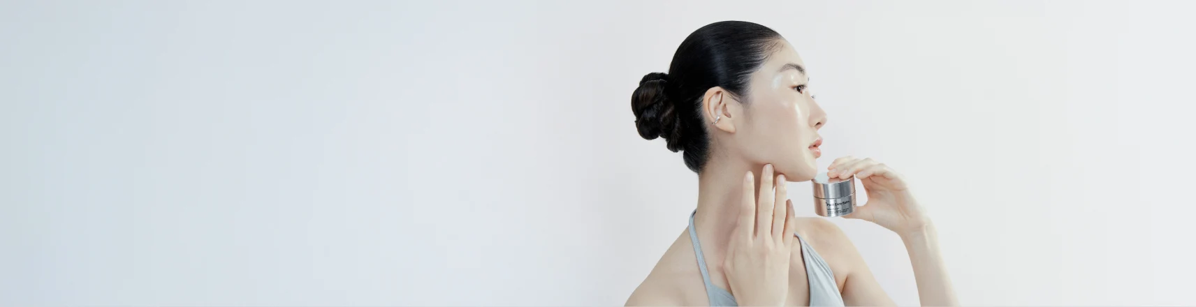 디에이이펙트 이상적 피부 미학