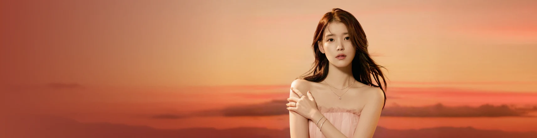 제이에스티나 X 아이유