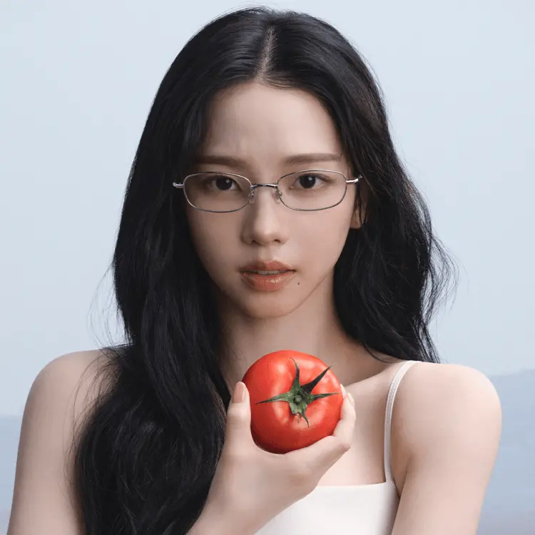 8월 젠틀몬스터