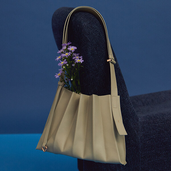 Modern Pleats S Simply Tofu - 조셉앤스테이시 - 패션 | 신세계