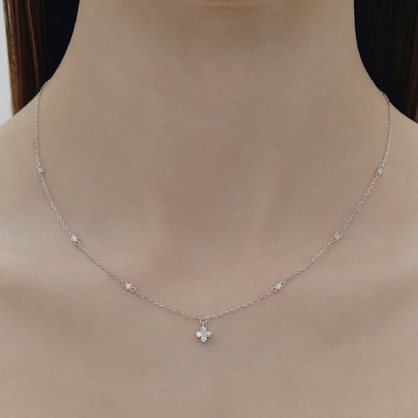 신세계인터넷면세점-이에르로르-necklace-에센스 실버(W) 모이사나이트 플라워 데인티 목걸이