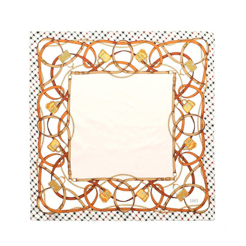 DCSC5F144I2 Beige Chain Pattern Square Silk Scarf （丝巾）
