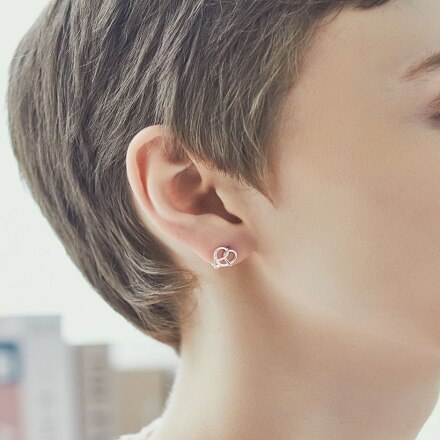 silver sweet pretzel-earring