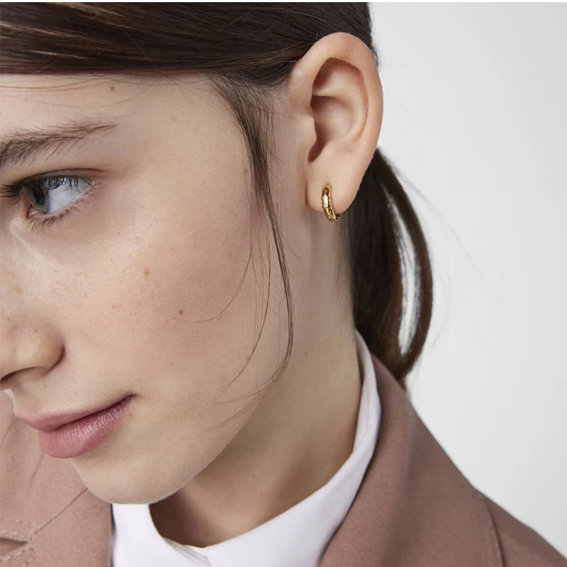 신세계인터넷면세점-토스-earring-Silver Vermeil TOUS Basics bear Hoop earrings