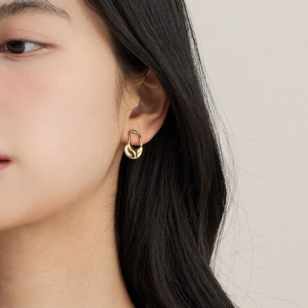 Flow Earrings Gold