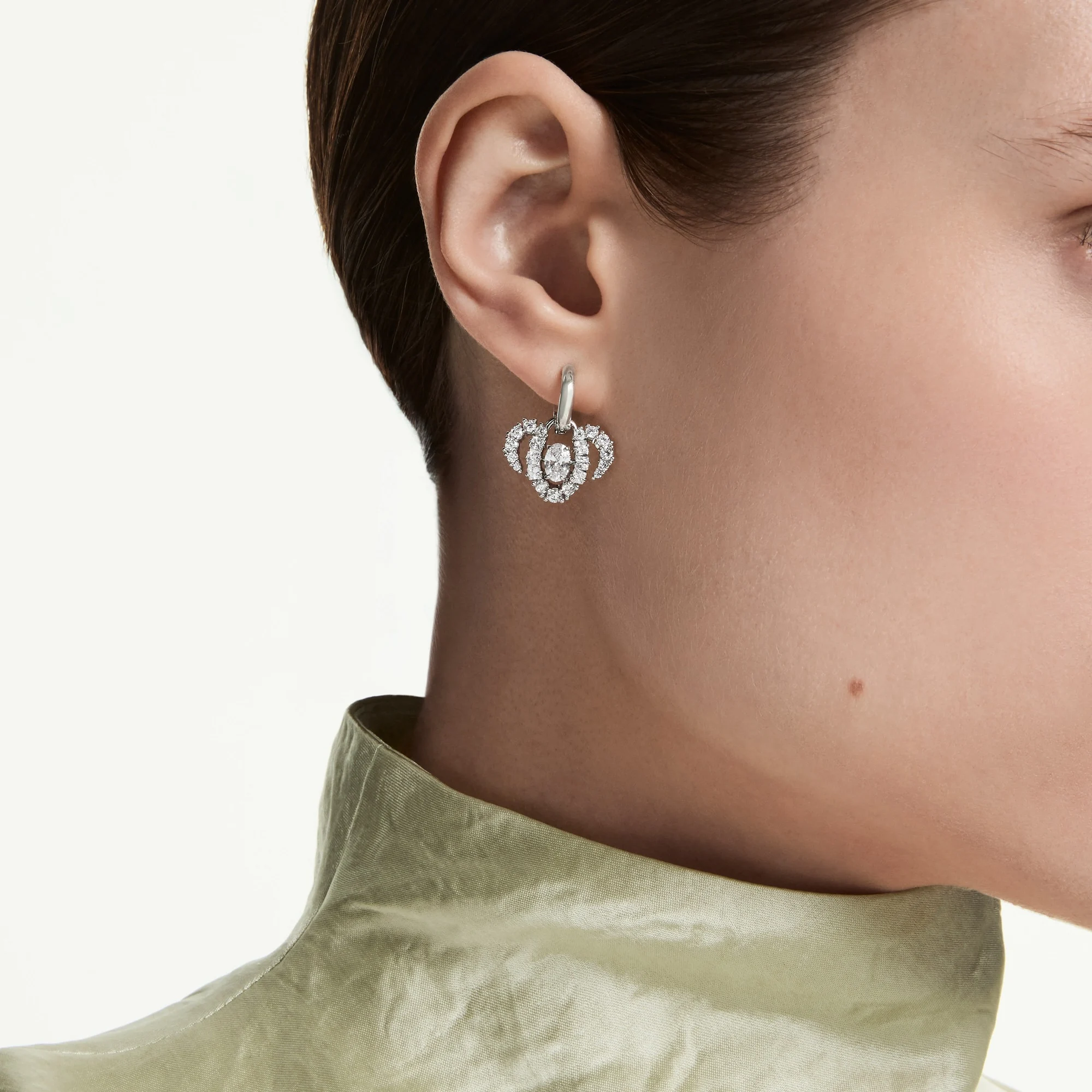 신세계인터넷면세점-스와로브스키-earring-CHINESE ZODIAC:PE MN HOOP OVAL WHI/RHS