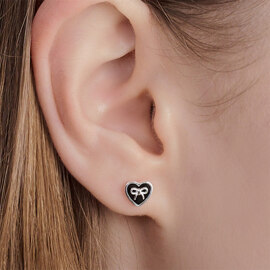 deary heart earring