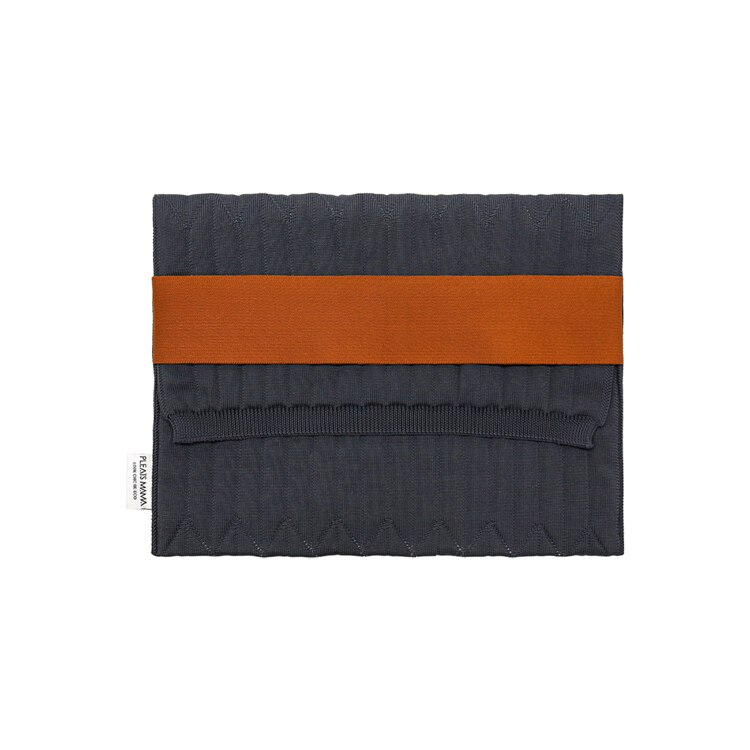 韩际新世界网上免税店-PLEATSMAMA-女士箱包-AIRKNIT LAPTOP POUCH DEEP CHARCOAL 13 笔记本电脑包