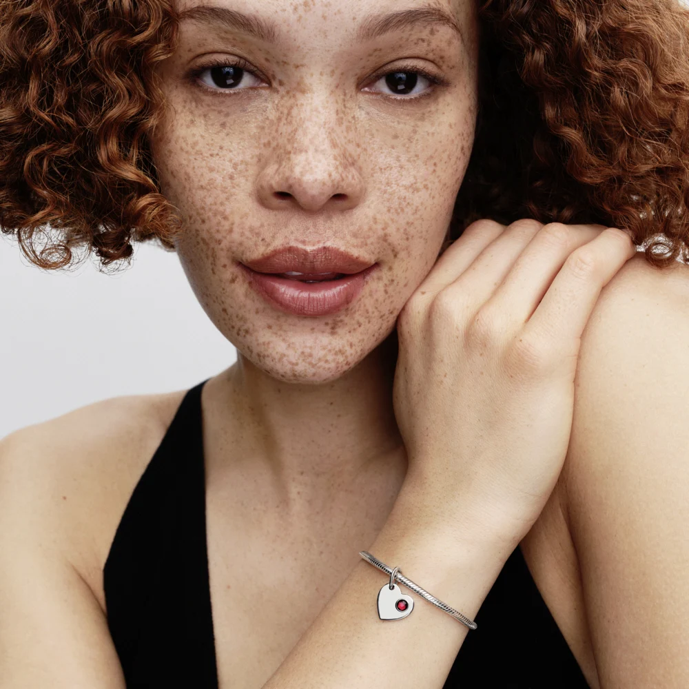 신세계인터넷면세점-판도라-bracelet-인그레이버블 하트 댕글 참 - 레드 스톤