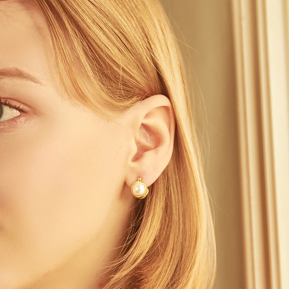 신세계인터넷면세점-챠미-earring-[엄지윤 착용] 18k gold plated button pearl-earring