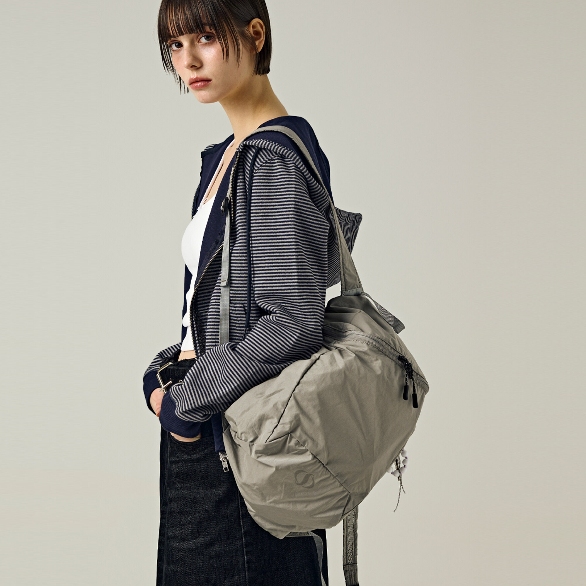 【saladbowls】 500 Lip Light Backpack /追跡付 500 Lip Light Backpack [GRAY] - SALAD BOWLS - 时尚馆| 韩际新