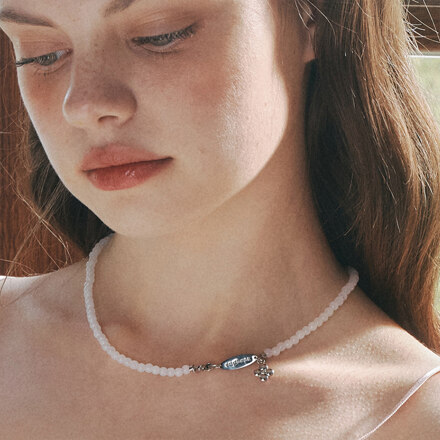 floret beads necklace_white