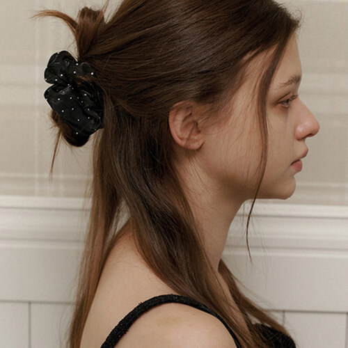 glitter pearl scrunch
