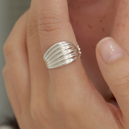 Seashell ring free size