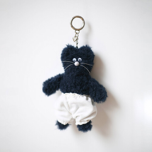 MNH Namhee Keyring with White Corduroy Pants