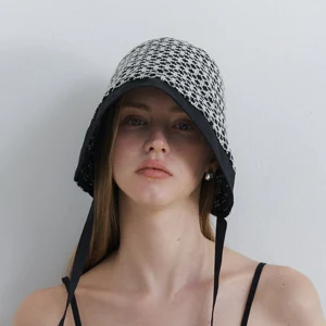 flower patterned bonnet_black