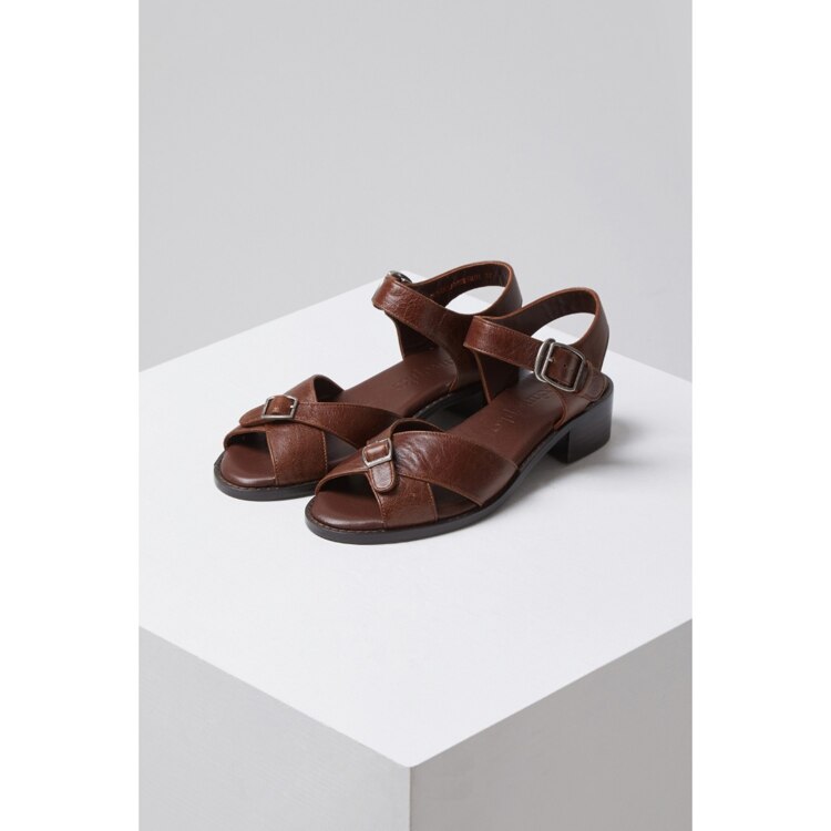 韩际新世界网上免税店-archive-epke-鞋-Belted sandal(Vintage wood)
