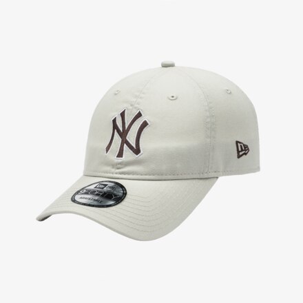 940 MLB New York Yankees Basic Outline Unstructured Ballcap Vintage Stone