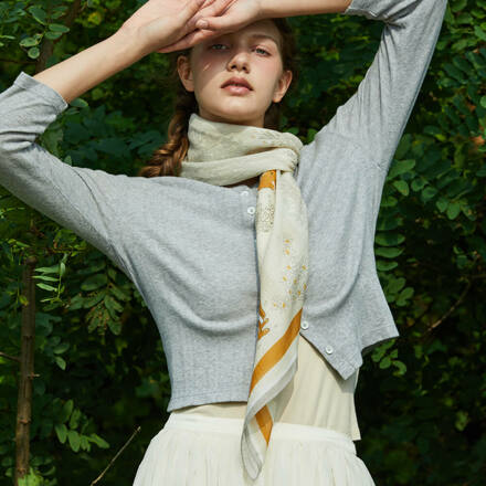 Anamezon Lovely Rabbit Silk Wool Scarf (丝巾)