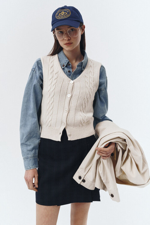 [던스트] BUTTONED CABLE KNIT VEST CREAM_M