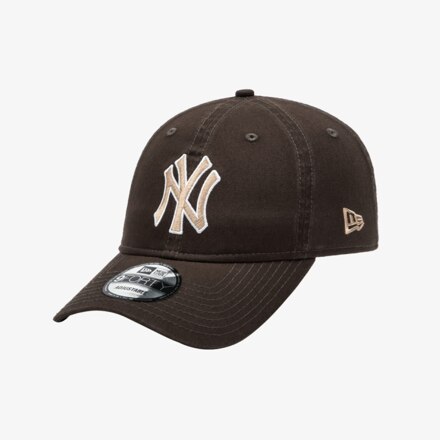 940 MLB New York Yankees Basic Outline Unstructured Ballcap Chocolate