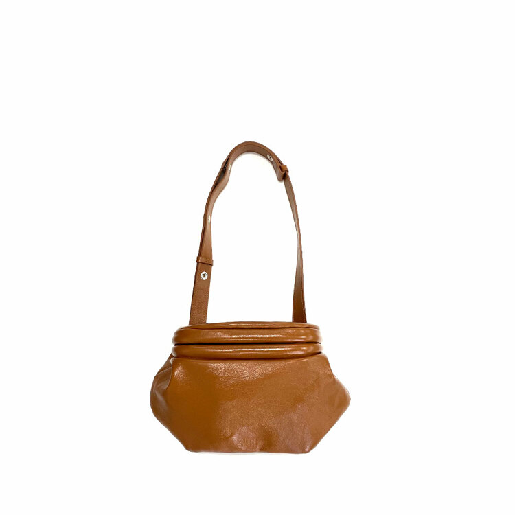 POST LEATHER BAG [BROWN]