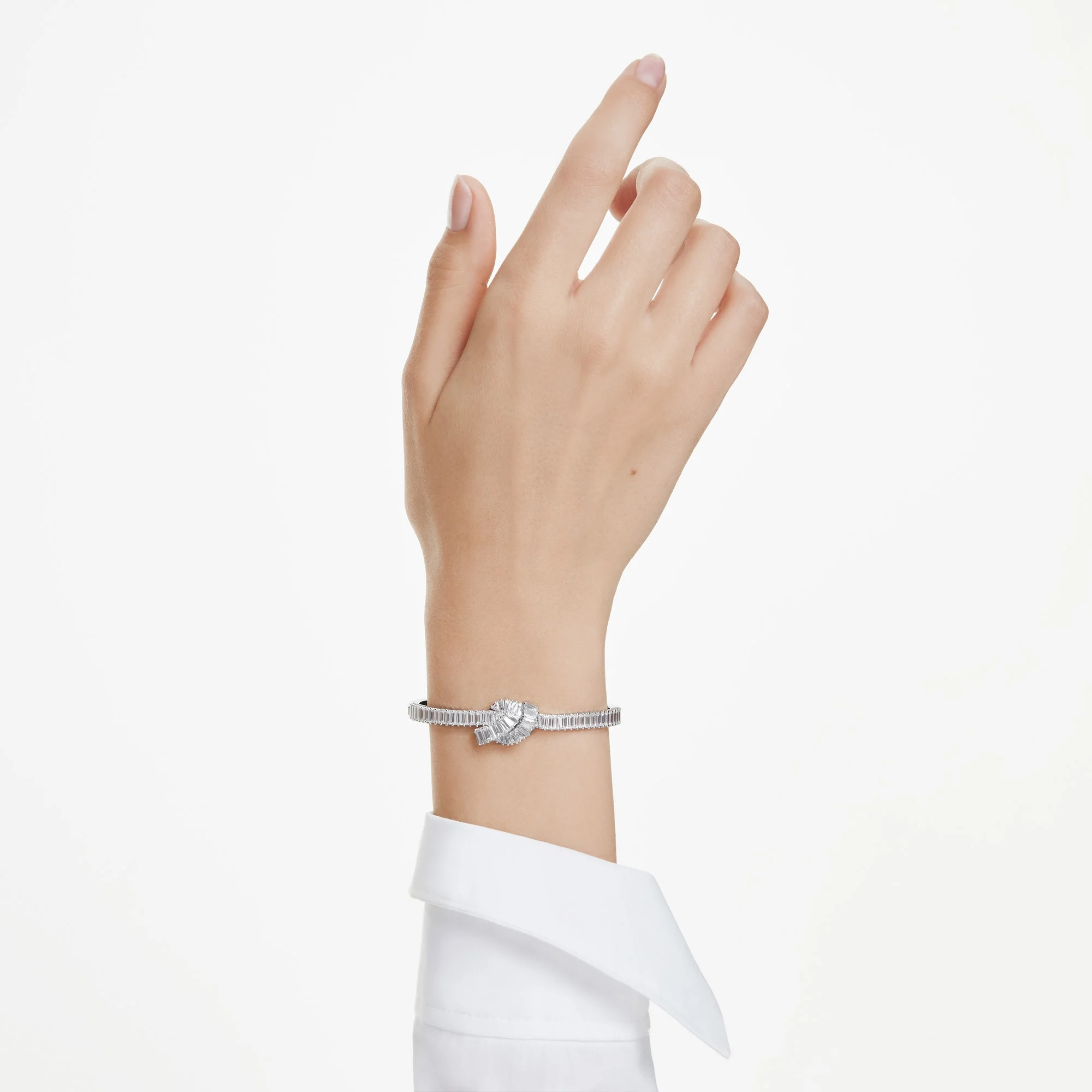 신세계인터넷면세점-스와로브스키-bracelet-MATRIX:BANGLE KNOT WHI/RHS M