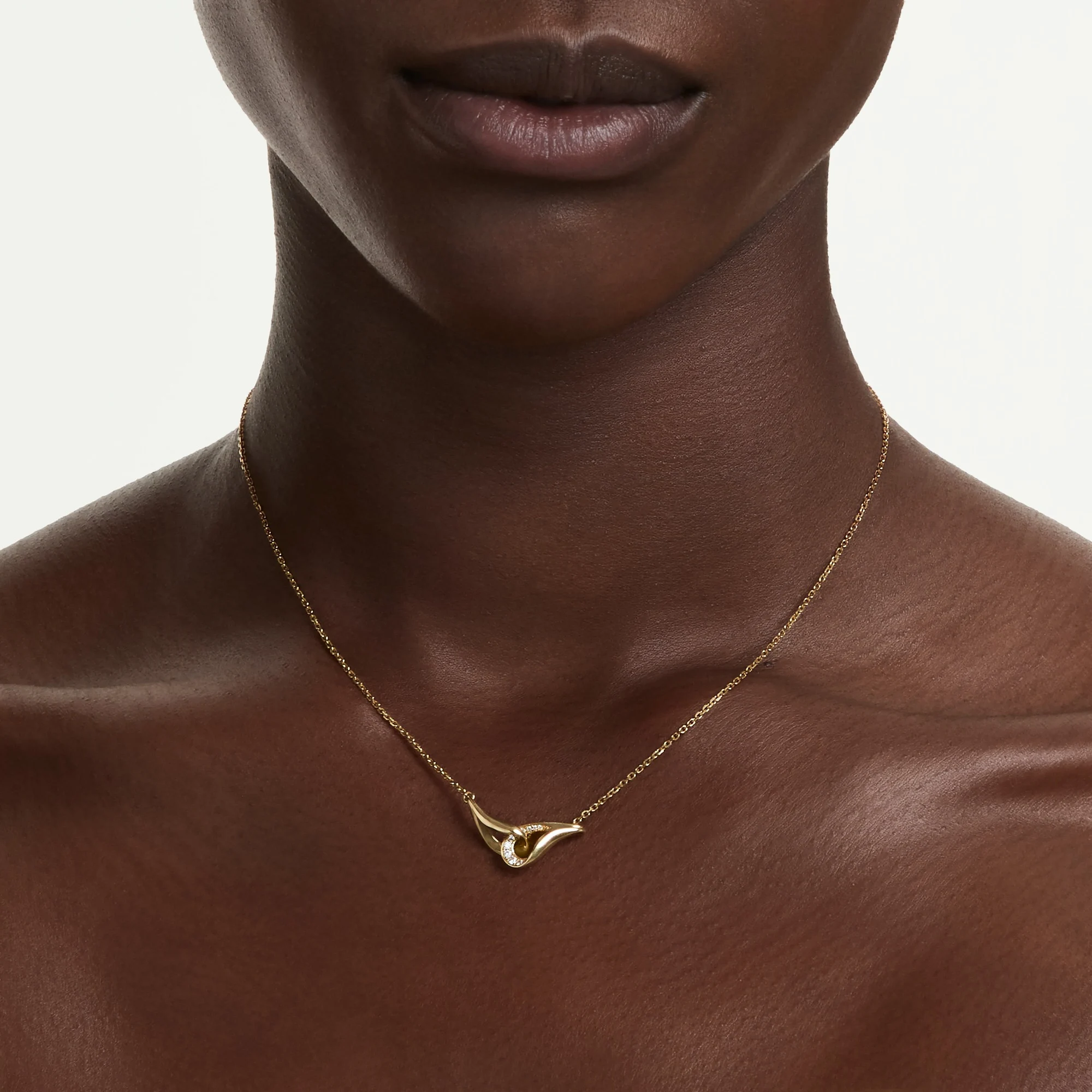 신세계인터넷면세점-스와로브스키-necklace-CLASSICA:PEND INTERLOCKING SIL/GOS