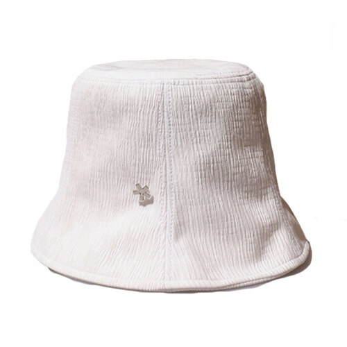 PLEATS WHITE BUCKET HAT