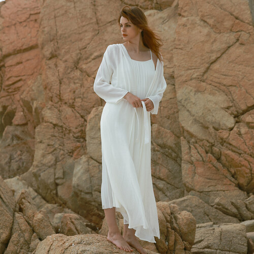 White Robe Beach Gown Free (白色沙滩浴袍)