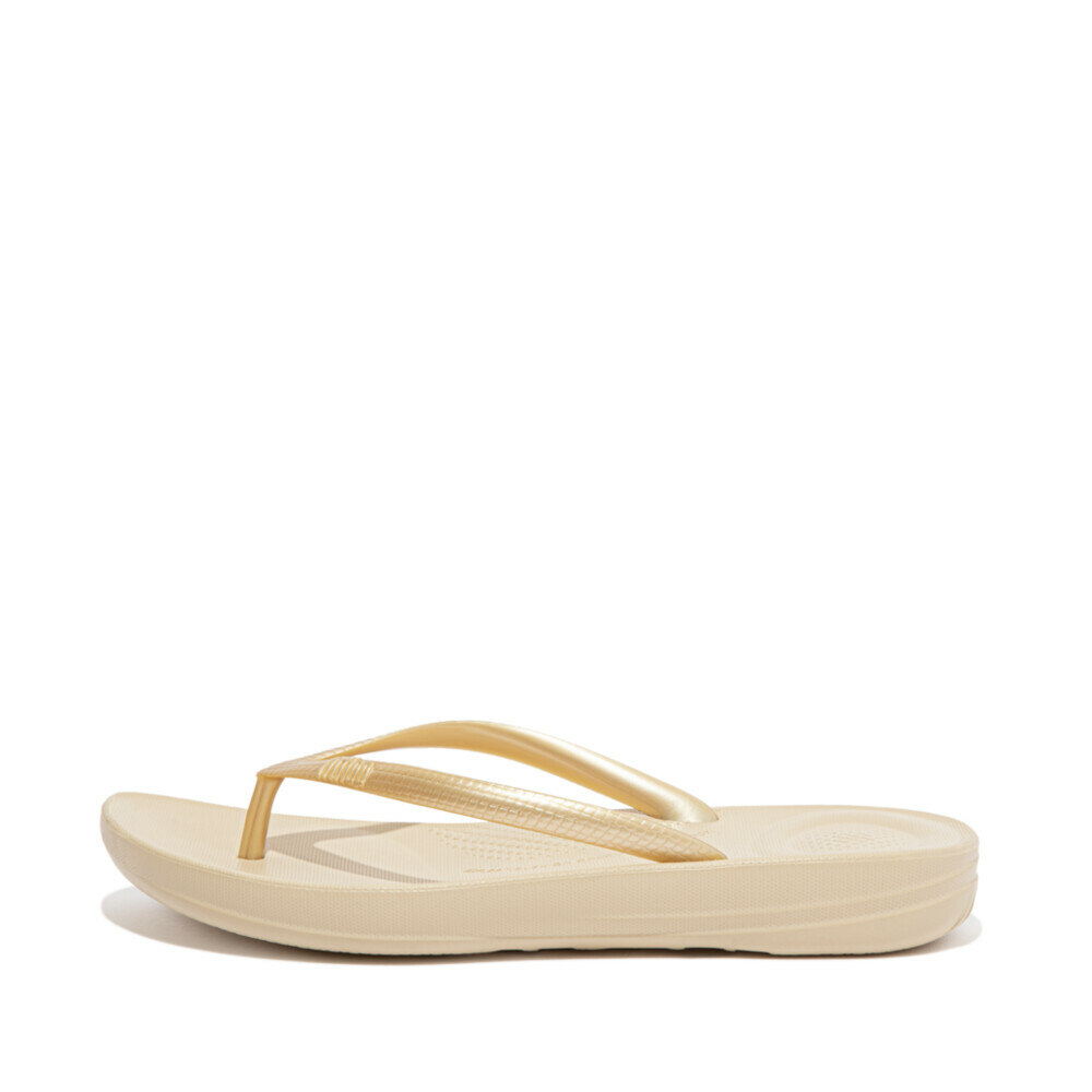 Women IQUSHION ERGONOMIC FLIP-FLOPS Gold
