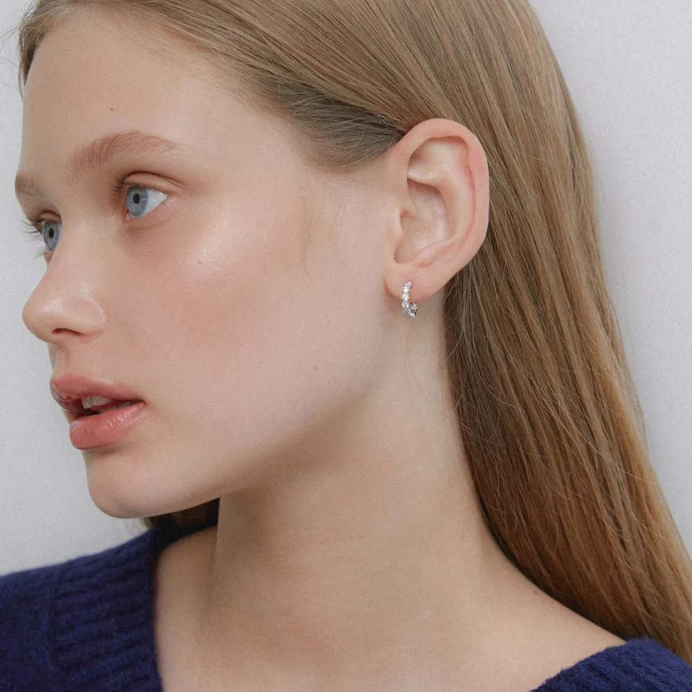 신세계인터넷면세점-바이이에르-earring-[실버925] 플라워 화이트 테니스 귀걸이 M (화이트)