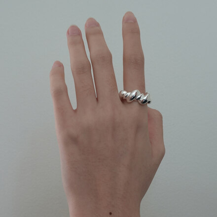 Celebrity Pick Wave Volume Ring Silver Free size 波浪戒指