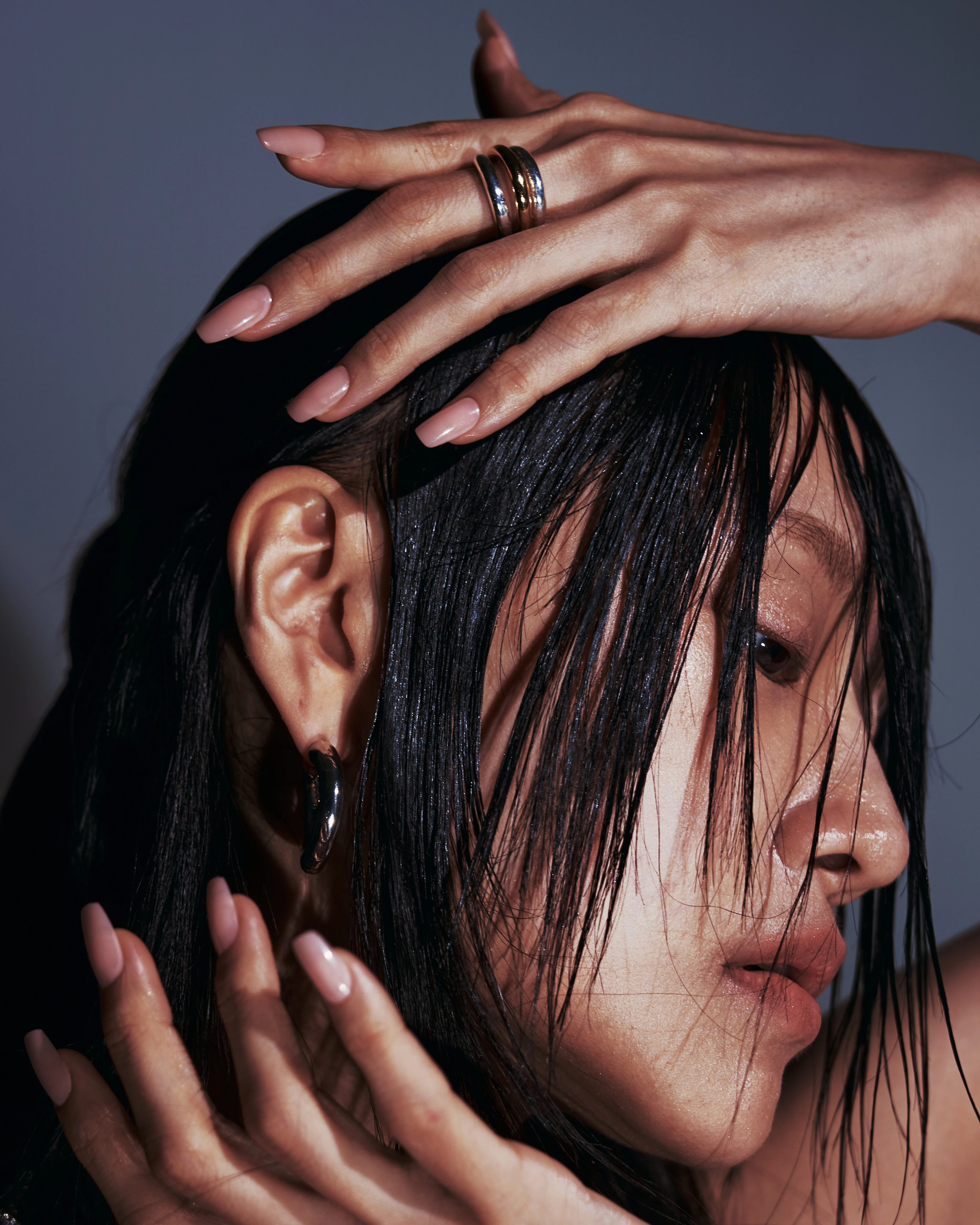 신세계인터넷면세점-포트레이트리포트-earring-Twist Ring Large Earring Gold