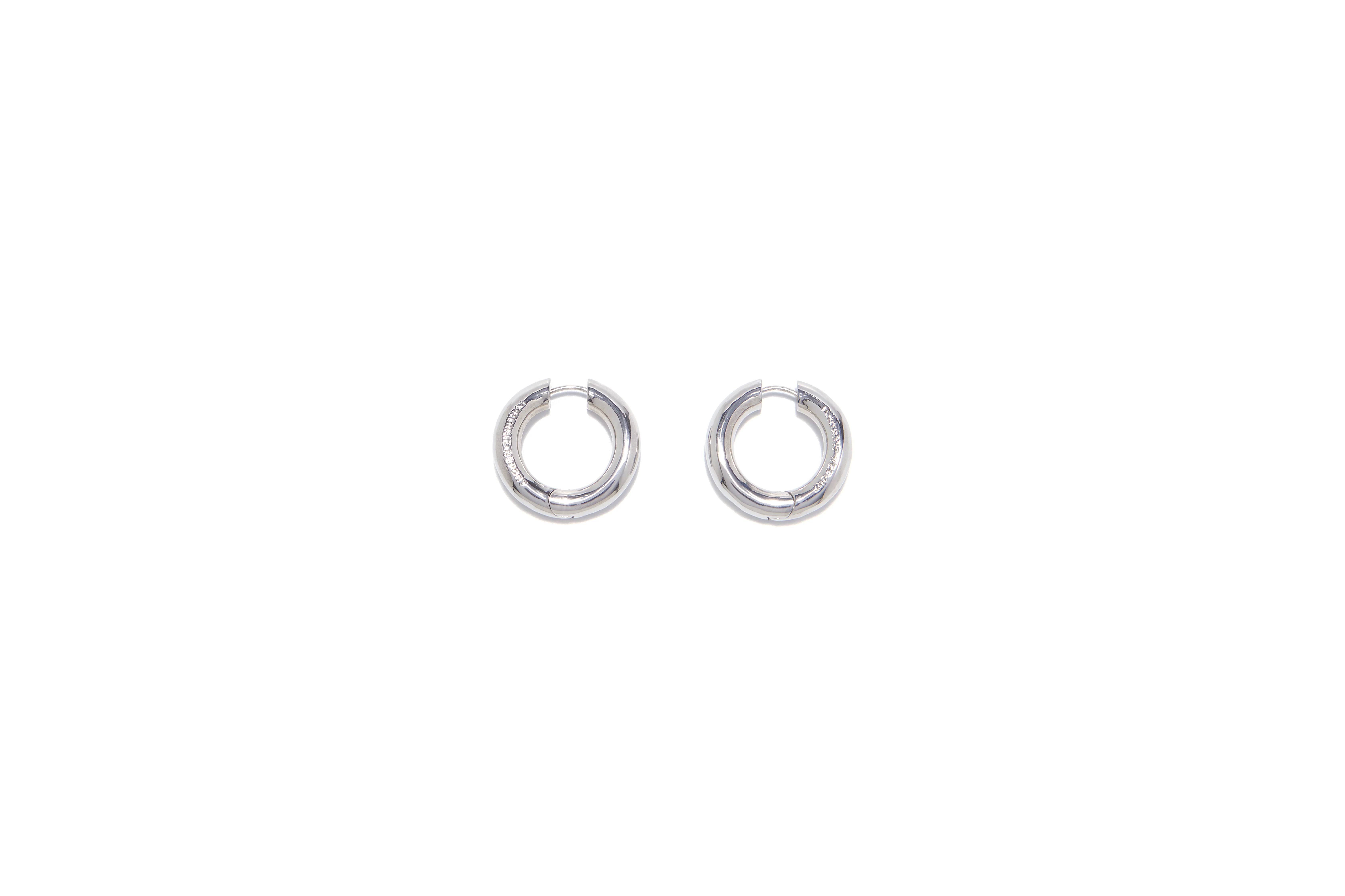 신세계인터넷면세점-포트레이트리포트-earring-Twist Ring Large Earring Silver