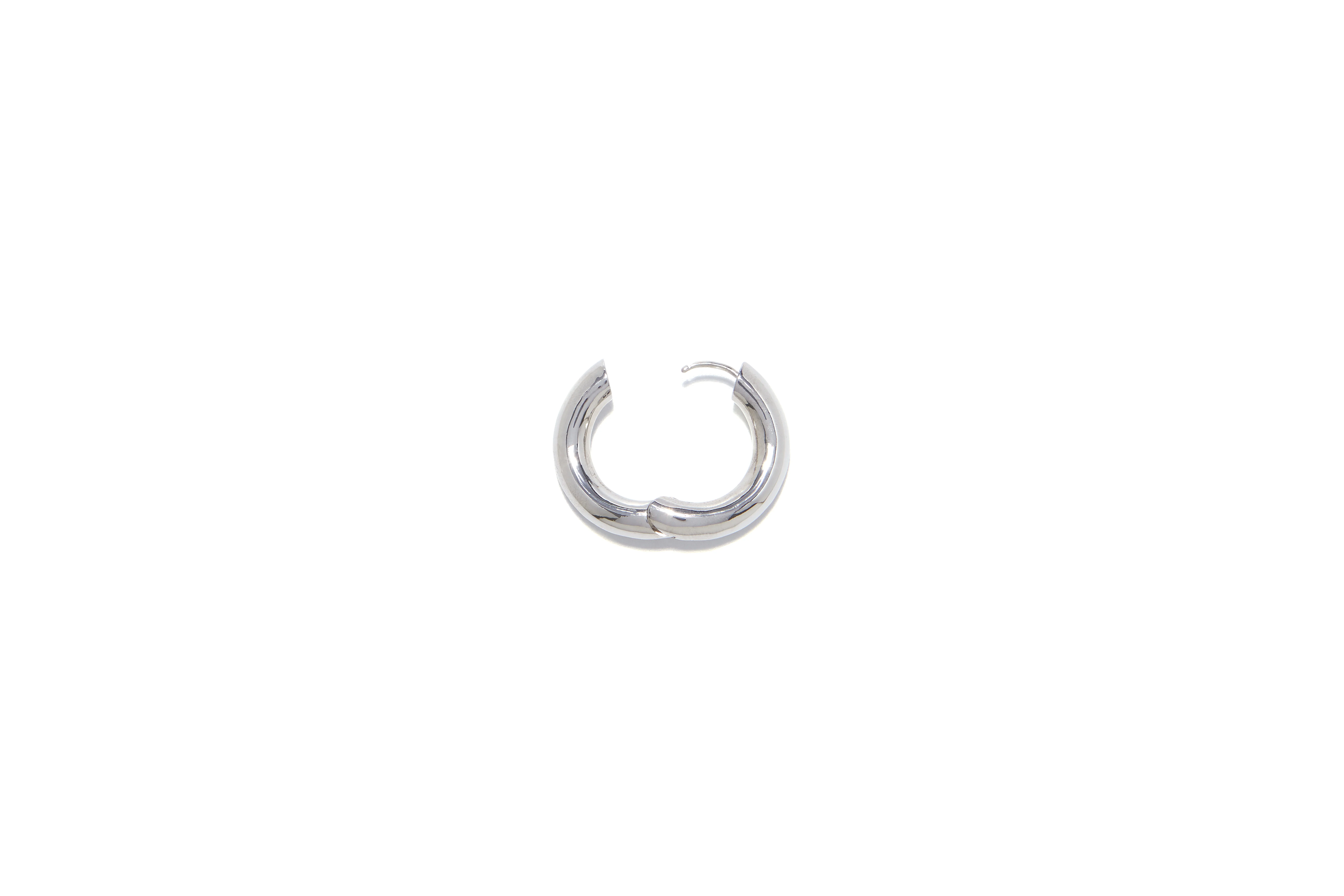 신세계인터넷면세점-포트레이트리포트-earring-Twist Ring Large Earring Silver