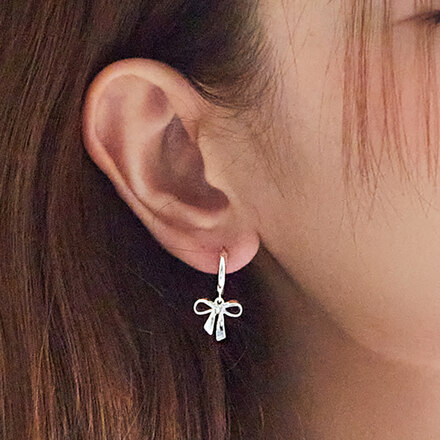 [츄 착용] ribbon shake-earring