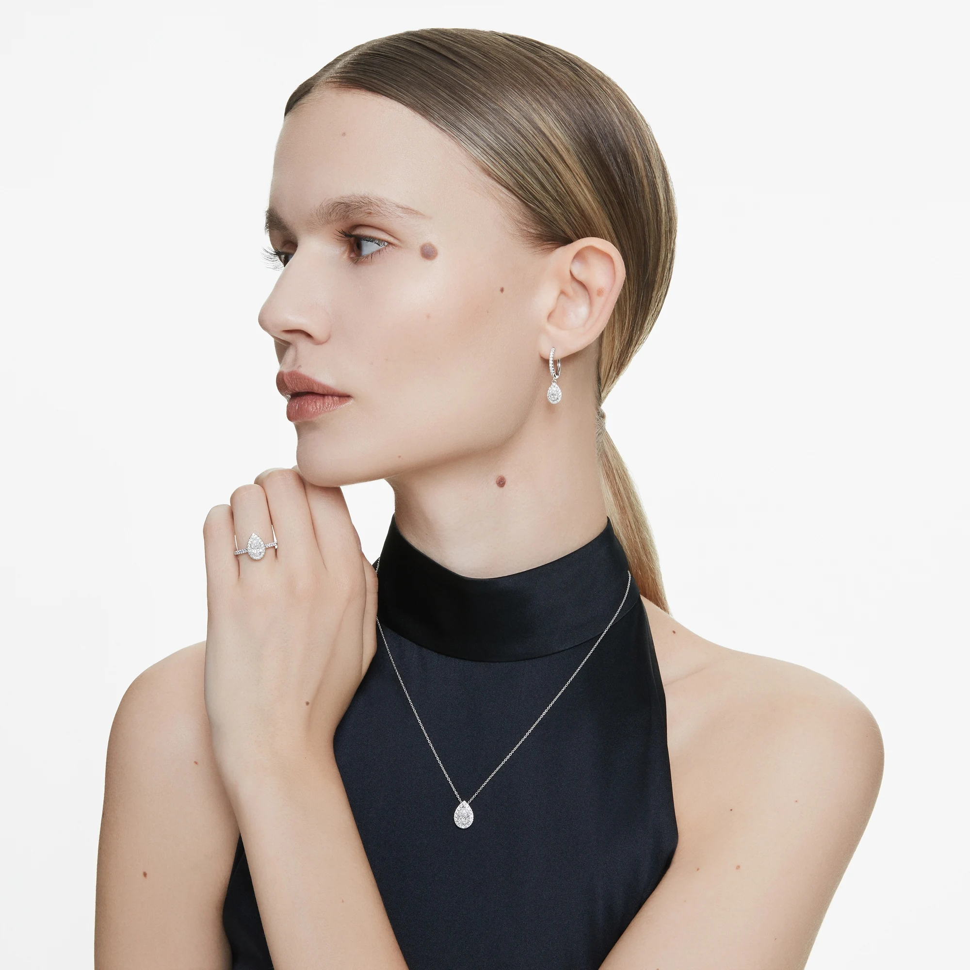 신세계인터넷면세점-스와로브스키-necklace-Eternity 헤일로 솔리테어 펜던트, 랩 그로운 다이아몬드 1ct