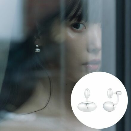 [아이유 PICK] UNIS 실버 귀걸이 JJUNE06B5502SW000