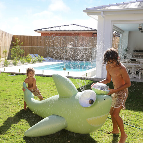 韩际新世界网上免税店-SUNNYLIFE-SWIMEQUIPMENT-Inflatable Giant Sprinkler Shark Tribe Khaki
