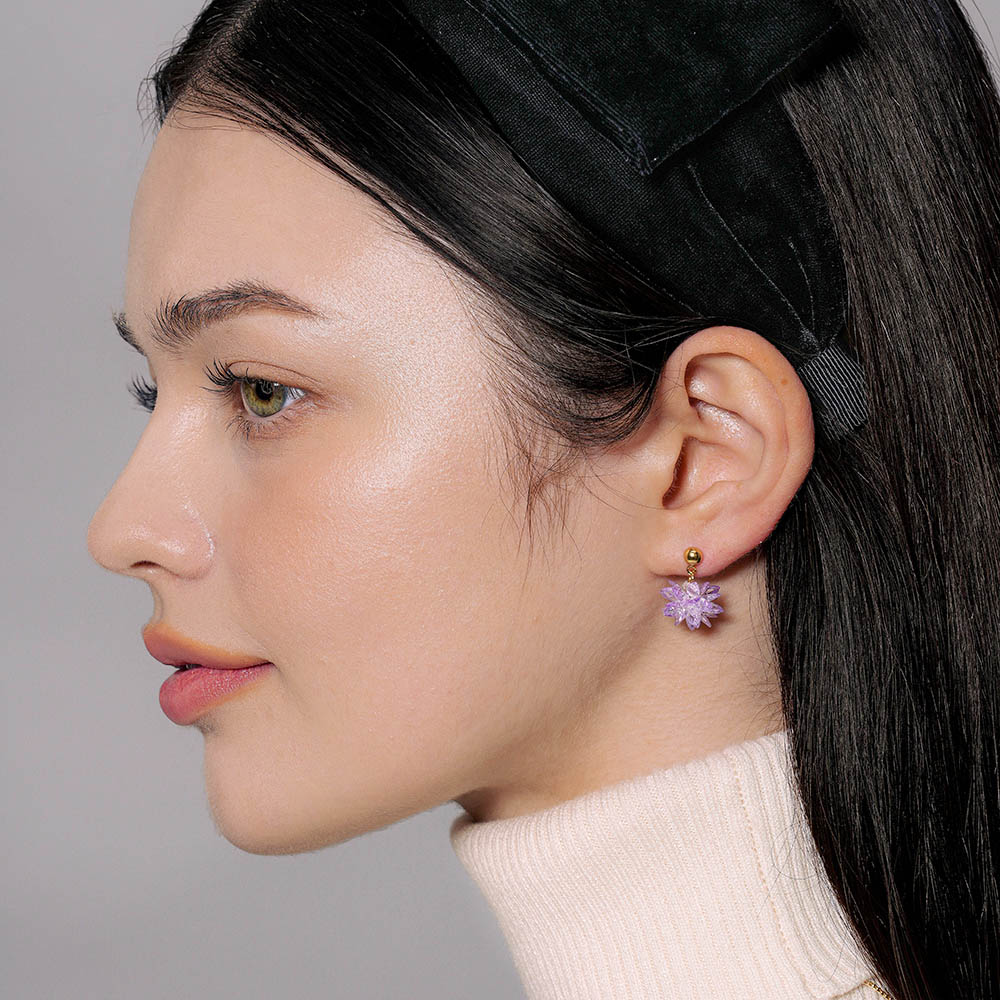 ☆DANA BURTON☆ Sparkling star flower crystal dangle earring LIGHT PURPLE SPARKLING STAR FLOWER CRYSTAL DANGLE EARRINGS