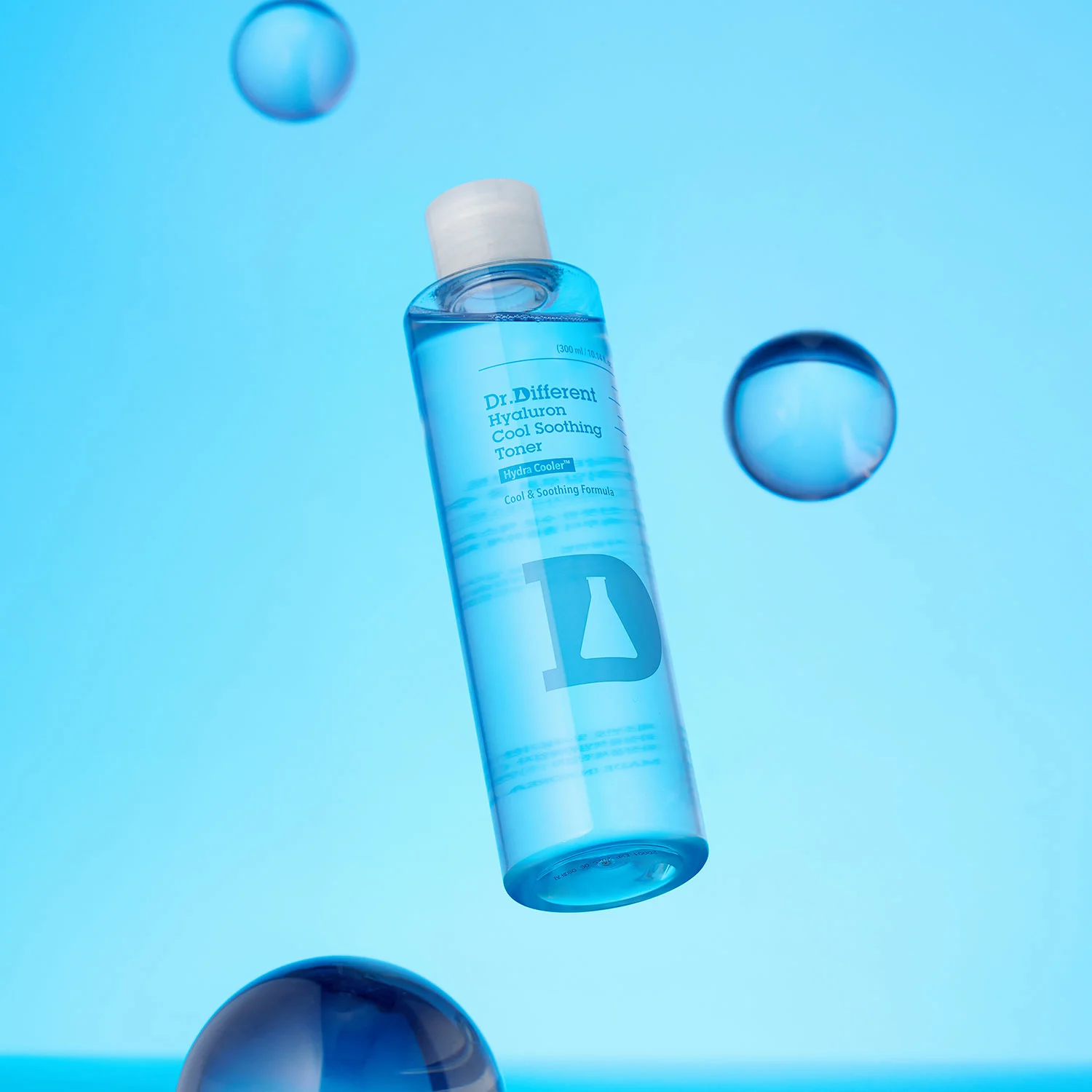 신세계인터넷면세점-닥터디퍼런트-FacialCare-히알루론 쿨 수딩 토너 300ml