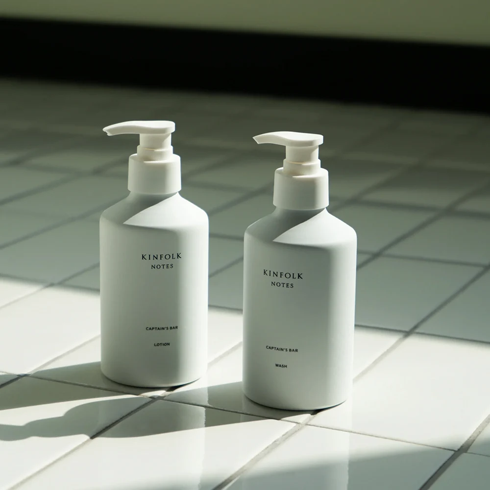 신세계인터넷면세점-킨포크 노츠-BodyCare-핸드&바디 로션 캡틴스 바 (시트러스 바닐라) 300ml