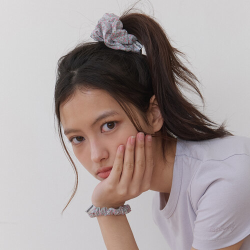 [2set] kinda bloom scrunchie - sky