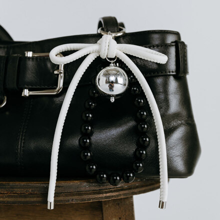 RIBBON BEAD KEYRING / WHITE