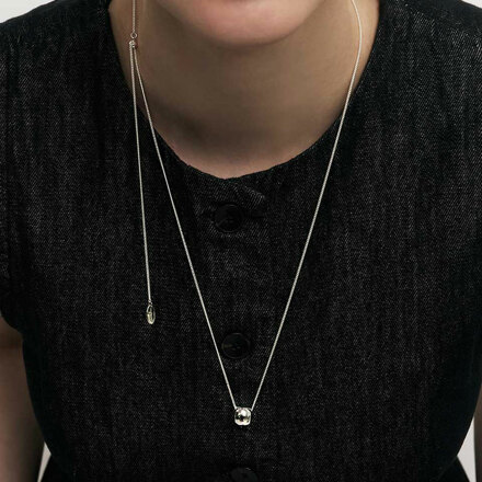 [태연, 이채영 착용]bold ring pendant necklace: White