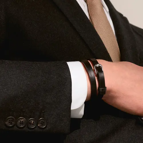 신세계인터넷면세점-몽블랑-bracelet-134056 블랙 말발굽형 버클 브레이슬릿, 사이즈 조절 가능